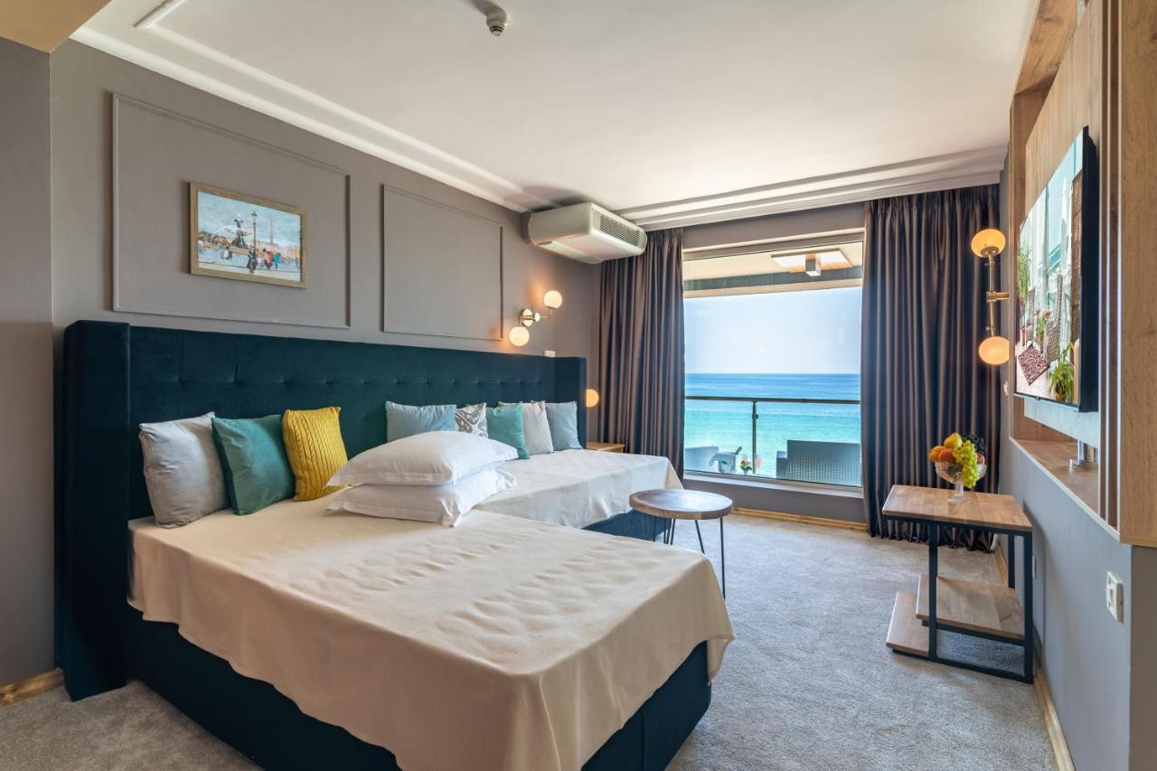 Marina Hotel, Sunny Day Hotel Warna