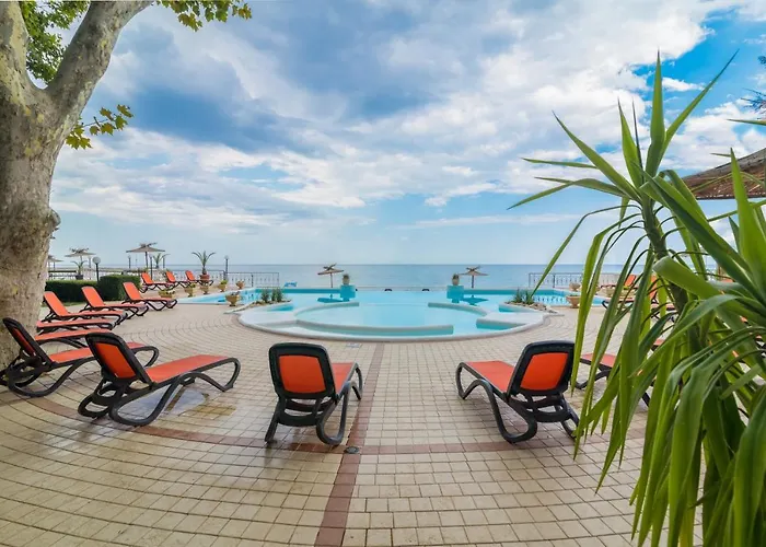 Marina Hotel, Sunny Day
