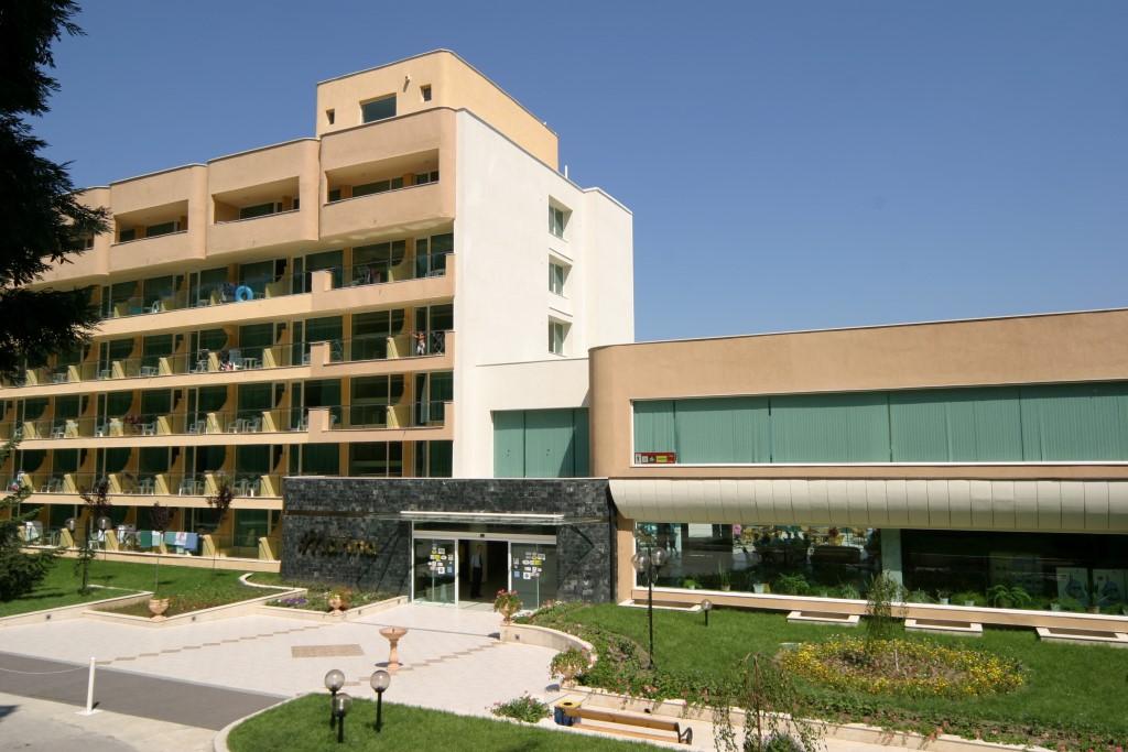 Marina Hotel, Sunny Day Hotel Warna